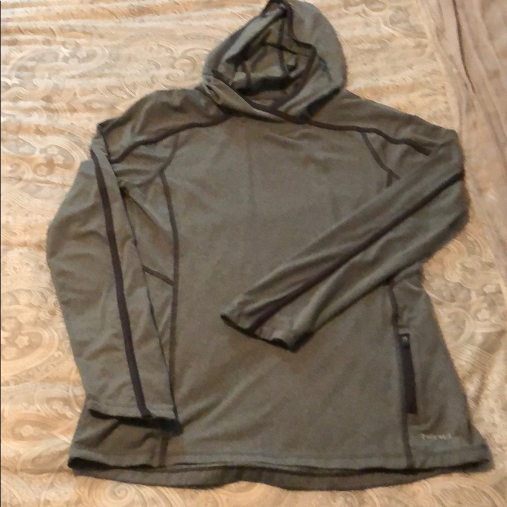 4/$20 Hind Athletic long sleeve shirt, size small